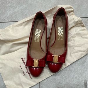 Ferragamo woman Vara bow pump shoe